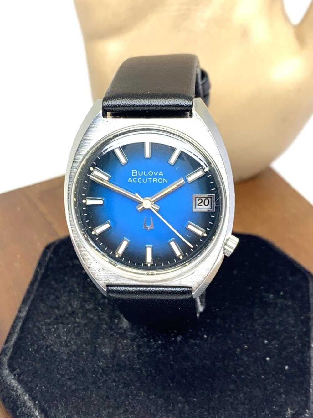 Bulova Accutron Men's Watch Vintage 1973 Quartz Blue Dial Black Leather Strap
